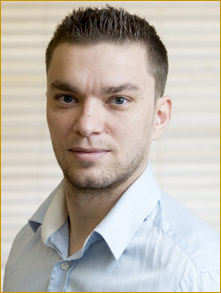 Daniel specialises in payroll, bookkeeping and company register.